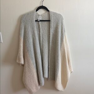 Anthropologie Saturday Sunday Eyelash Open  Sweater Poncho - Cream & Light Gray